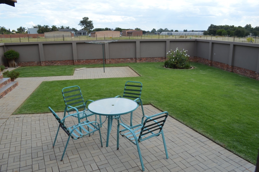 3 Bedroom Property for Sale in Wilkoppies North West